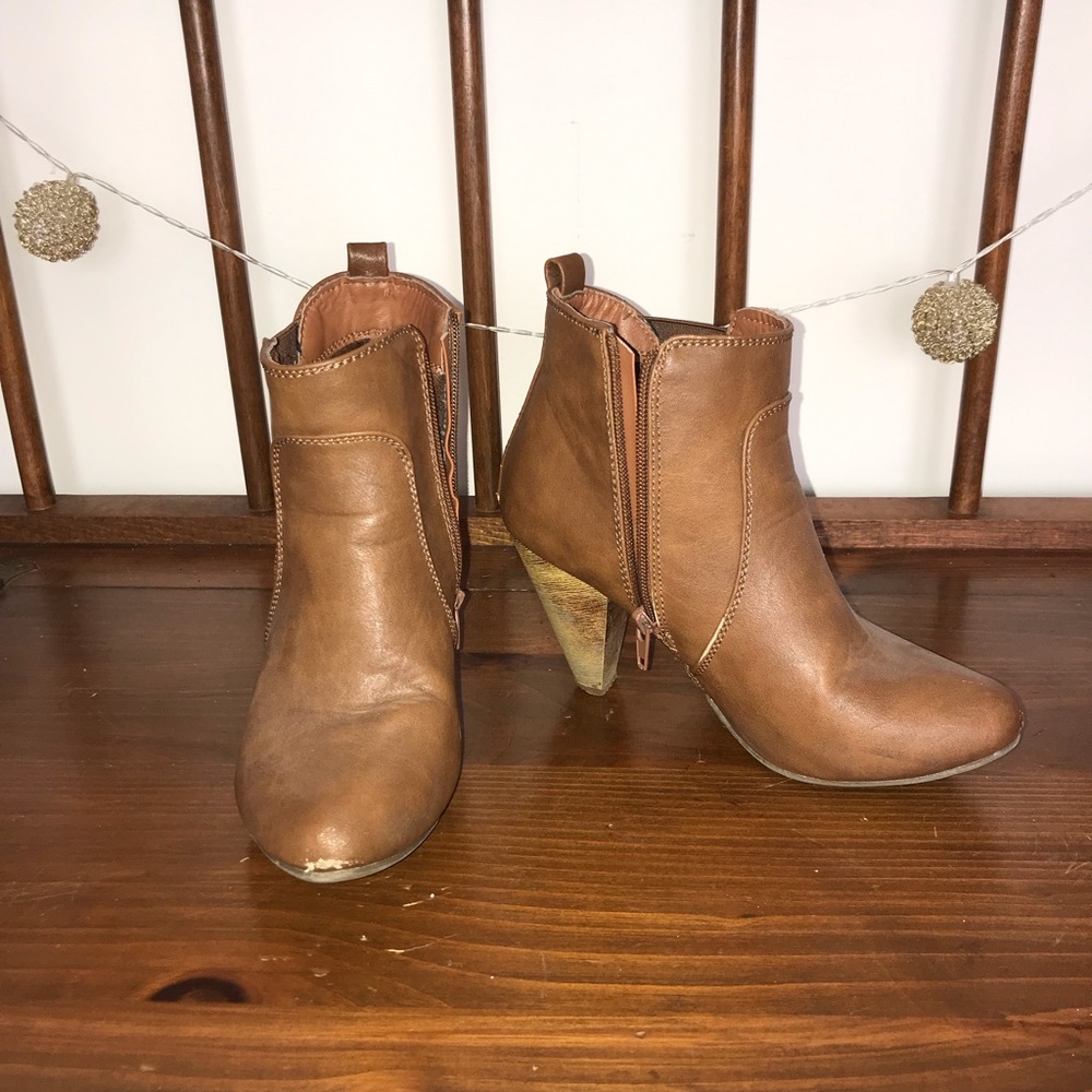 Ankle booties